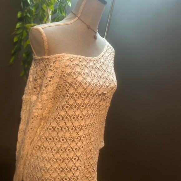 Bathing suit cover up - Picture 4 of 5